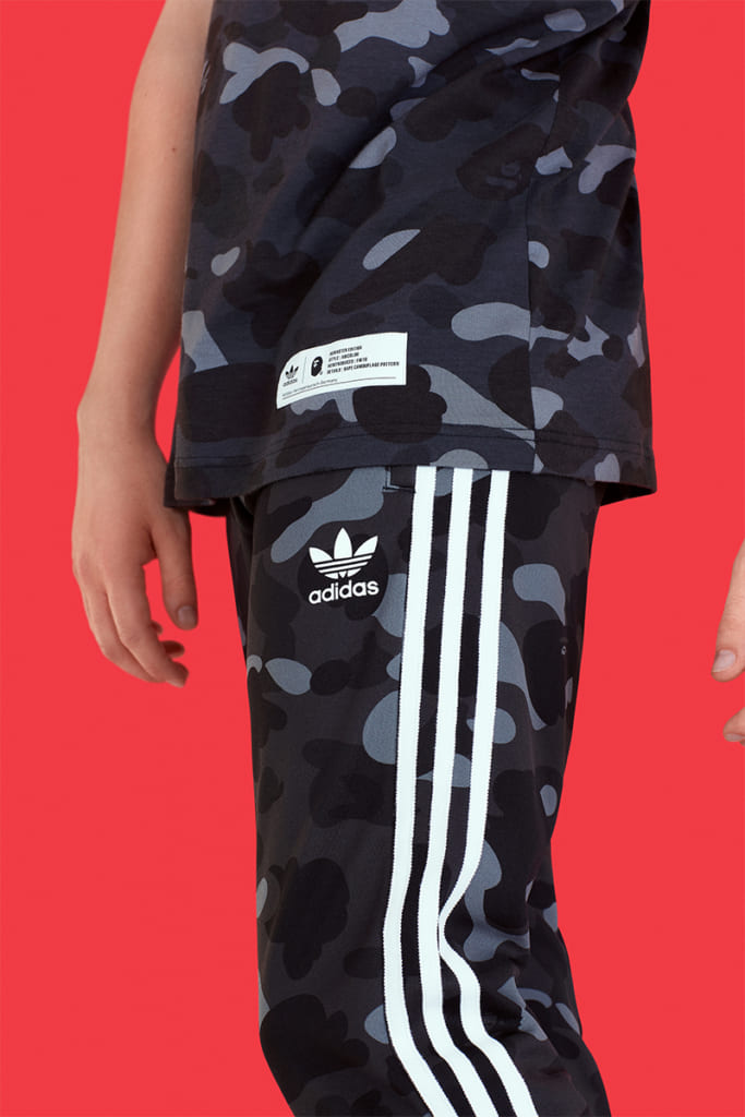 アディダス×A BATHING APE 2023年モデル 迷彩柄 スポーツパンツ 【公式