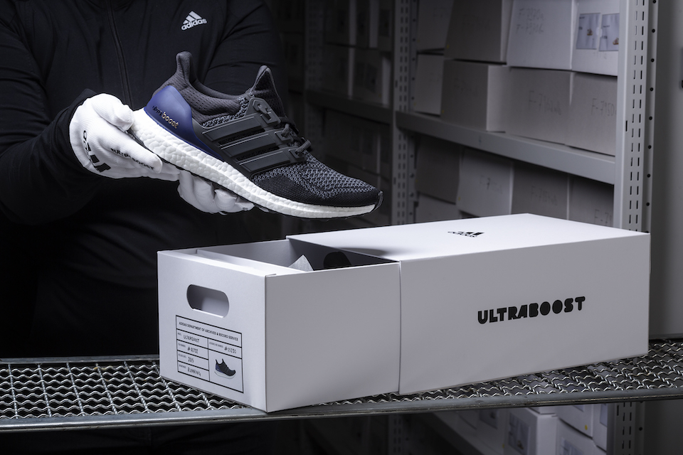 UltraBOOST（ウルトラブースト）の初期モデルが復刻