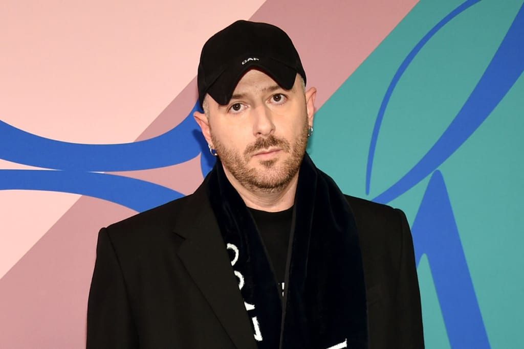 バレンシアガが有色人種の学生2名に奨学金を授与 Highsnobiety Jp ハイスノバイエティ