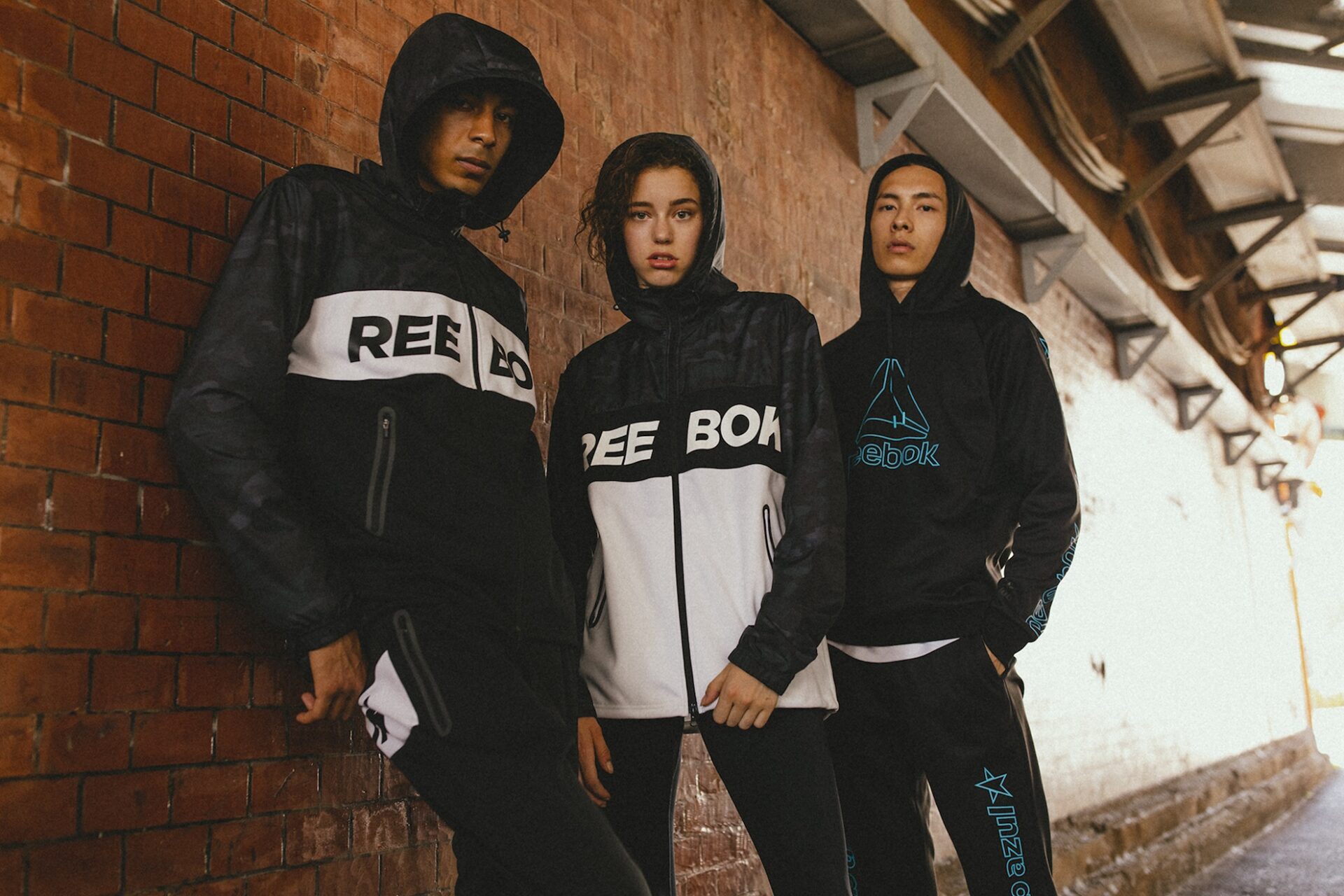 Reebok × AZUL BY MOUSSYコラボ セットアップ➕Tシャツ3点 Reebok × AZUL by moussyコラボアイテム登場 | HIGHSNOBIETY.JP