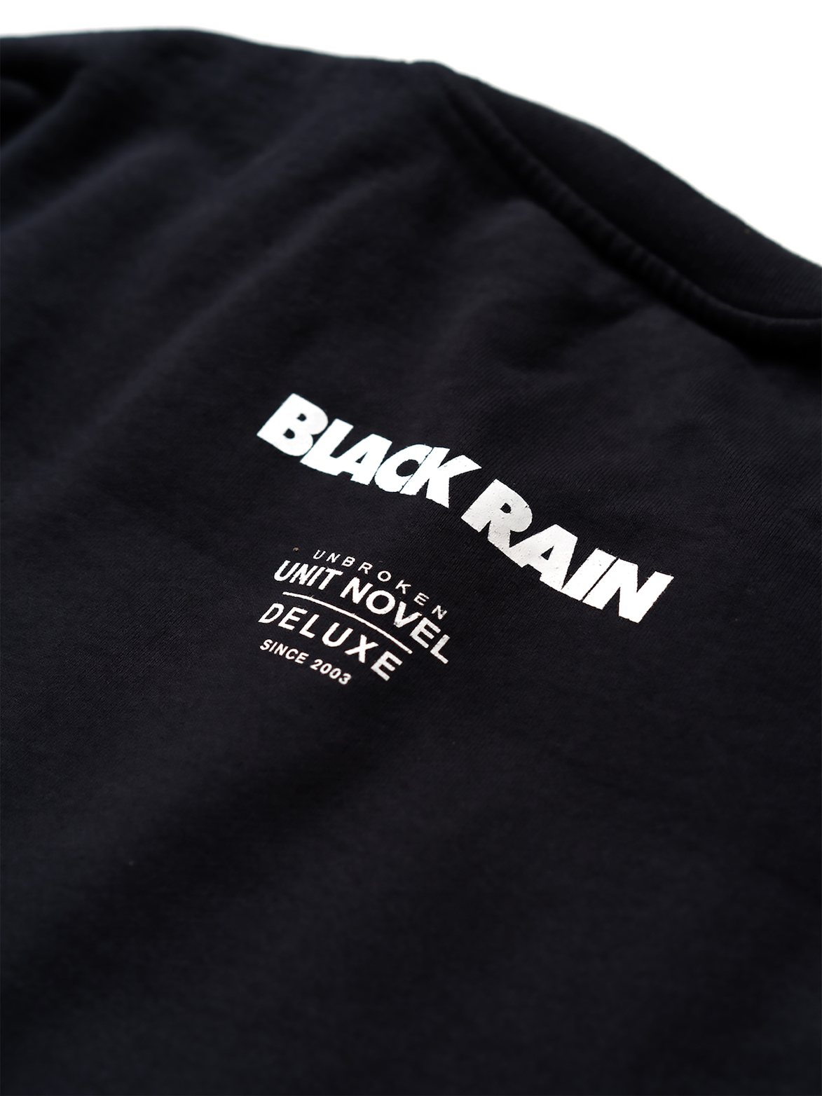 BLACK RAIN × UNBROKEN × DELUXE、劇中シーン切り取ったコラボ