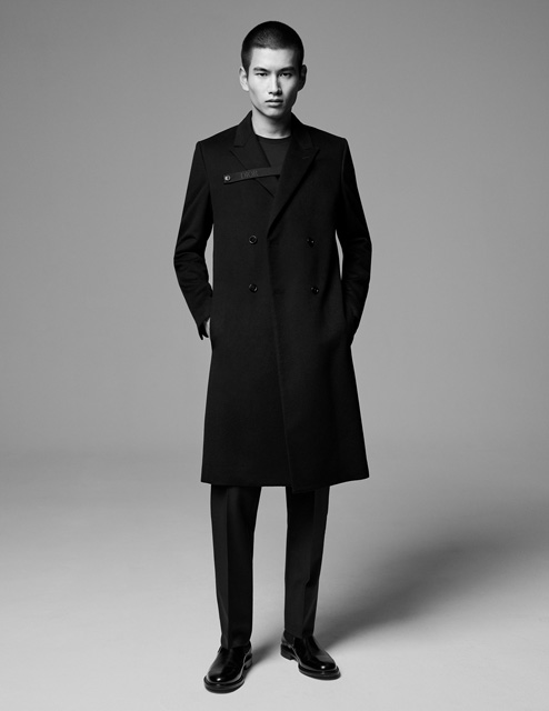 ☆Dior Men DIOR OBLIQUE ベルテットコート☆ メゾンの真髄を表現。DIORメンズ新定番「ディオール エッセンシャル