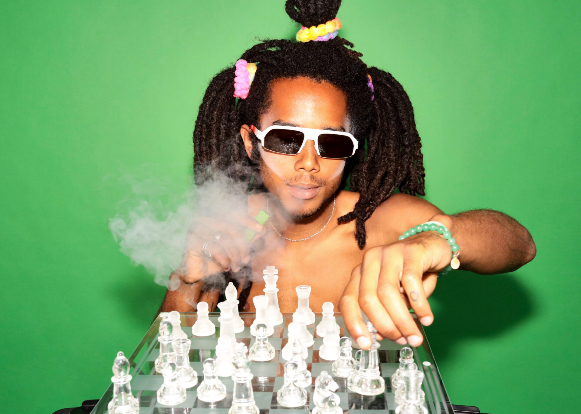 MYKITA×Bernhard Willhelm、ヴェニスビーチスタイルのサングラス発売