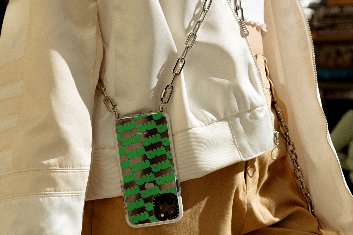 【新品未使用】スターバックス 中国限定 Casetify ストラップ銀 新品未使用】スターバックス 中国限定 Casetify ストラップ銀