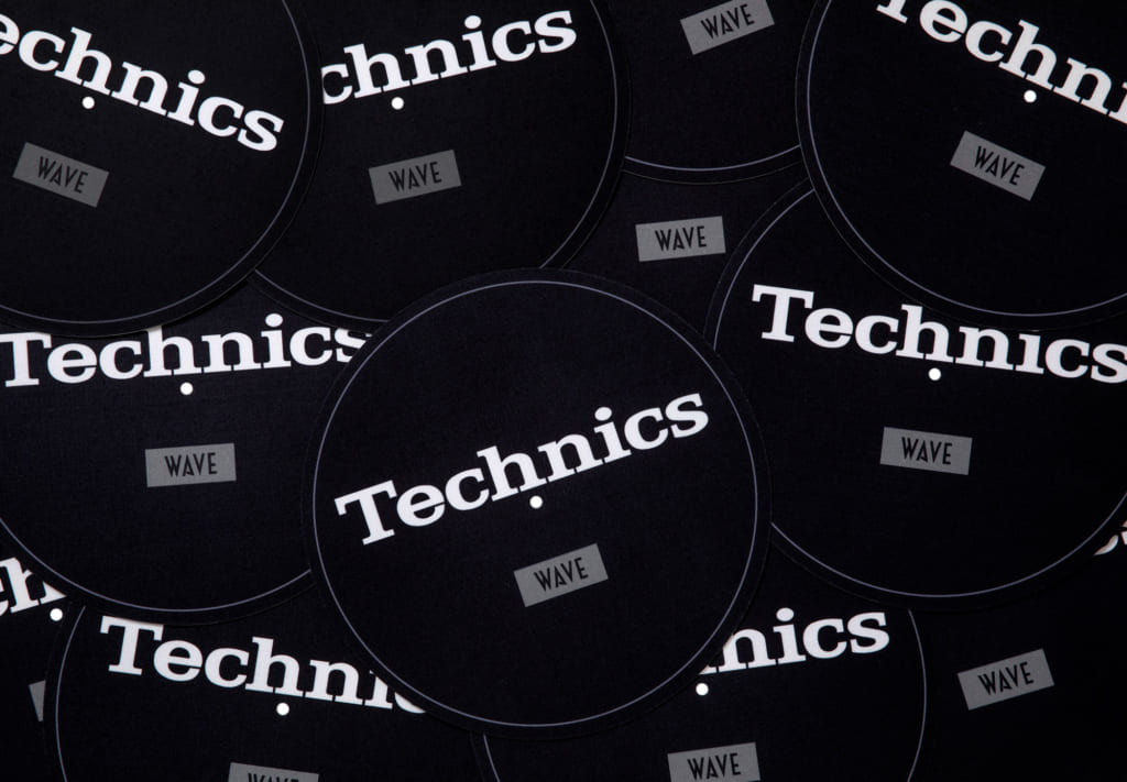 WAVE × Technics、ポップアップ開催 両者のロゴ配したコラボアイテムも 