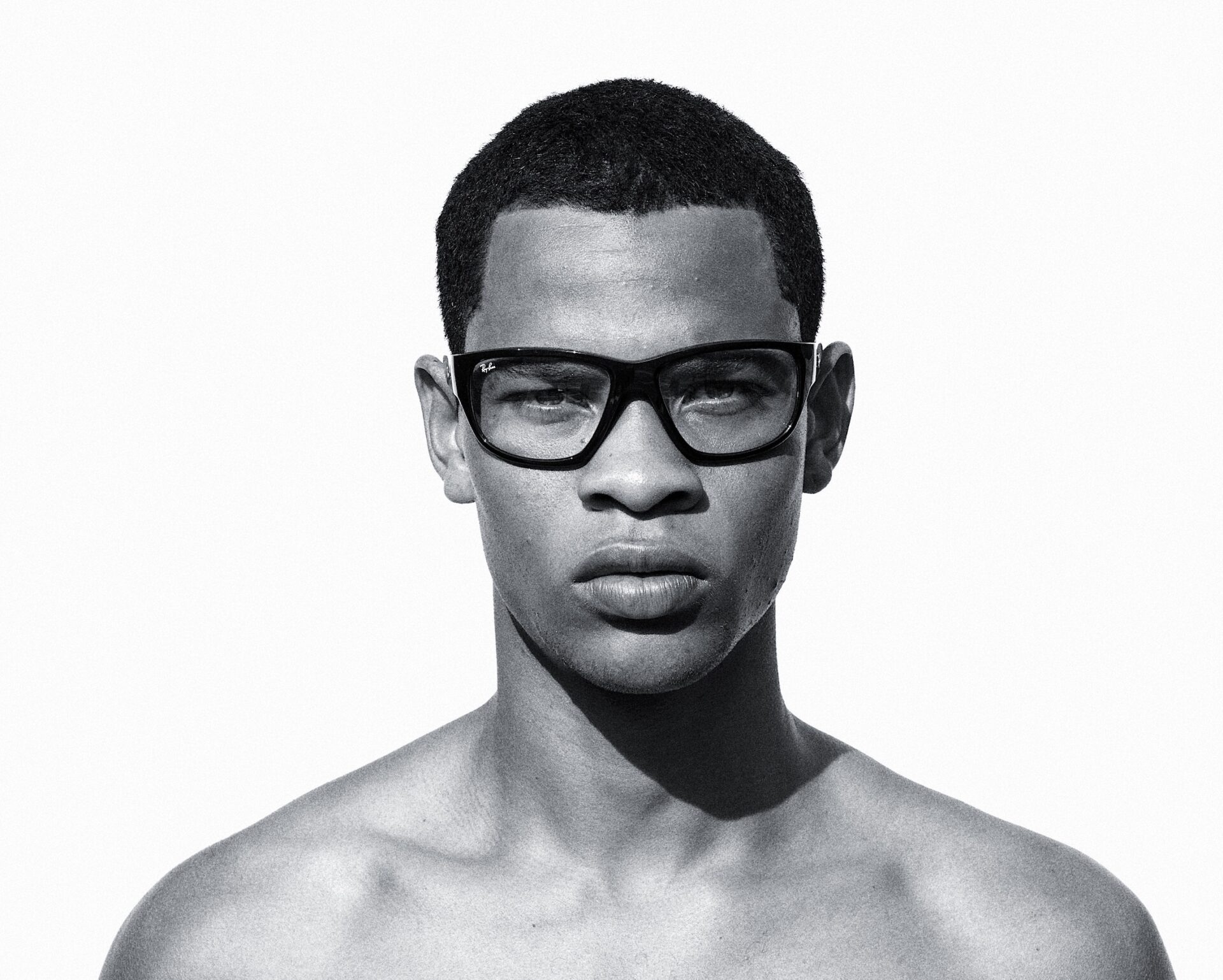 紫外線で色が変わるレイバン調光サングラスRB3681V-2501RAY-BAN Ray-Ban レイバン サングラス 可視光調光 レンズセット 色が