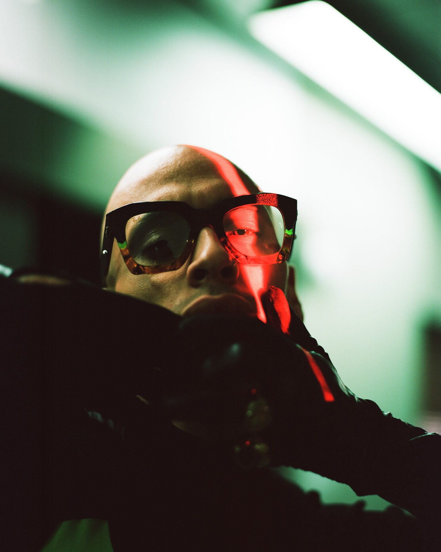 Ray-Ban Studios x Primavera Sound サングラス Ray-Ban Studios、コラボサングラス発売 レンズカラーが紫外線で変化