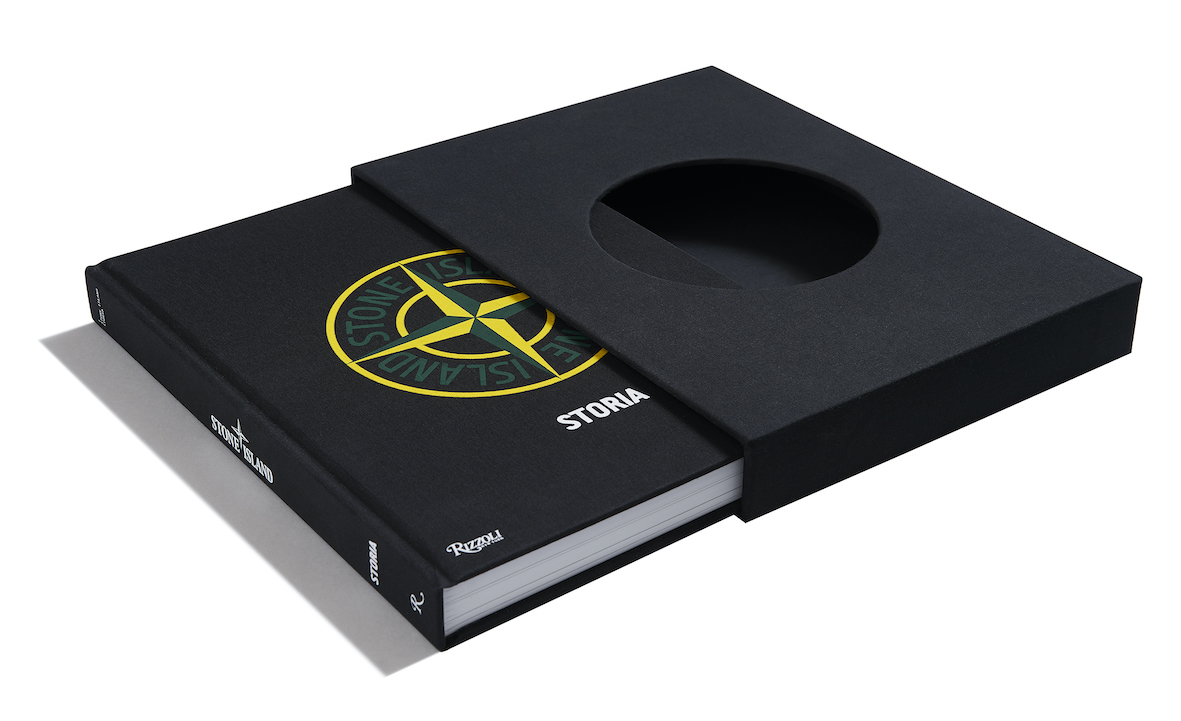 STONE ISLAND、ブランドの歴史を辿る書籍発売 | HIGHSNOBIETY.JP