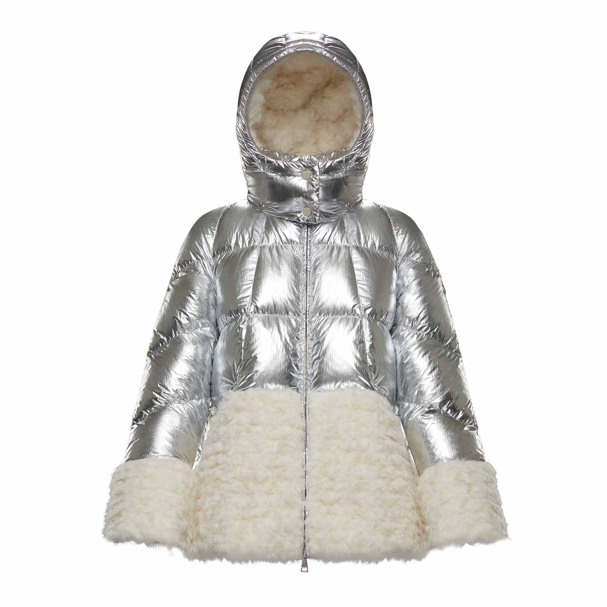 MONCLER、ニューイヤーコレクション発売 写真家レスリー・チャンと組み