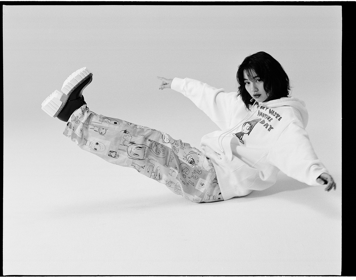 Stella McCartney 奈良美智 ナラ オーガニックコットン フーディ Stella McCartneyと奈良美智のコラボレーションアイテム第2弾が12月2日