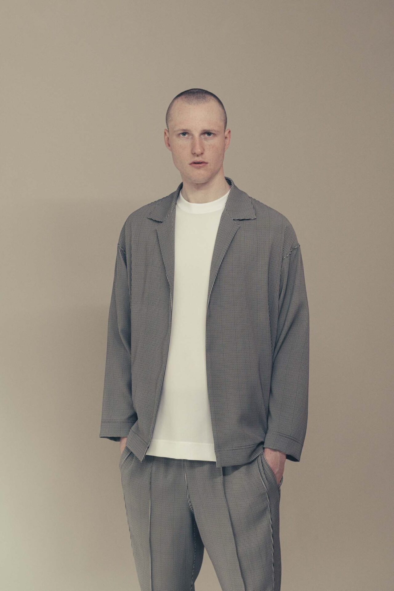 UNITED ARROWS & SONS 尾花大輔コラボ ノーカラー ジャケット UNITED ARROWS & SONS（ユナイテッドアローズアンドサンズ）の