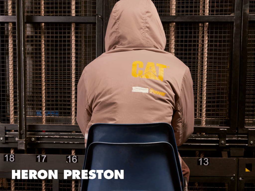 HERON PRESTON新コレクションからCATERPILLARとのコラボアイテム発売 