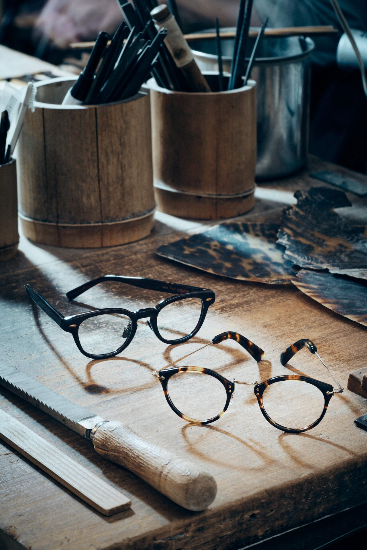 EYEVAN べっ甲 ラウンド型メガネ 箱ケース付属 EYEVAN べっ甲 ラウンド型メガネ 箱ケース付属 EYEVAN べっ甲