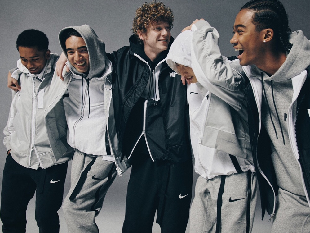 商品サイズ NIKE×SACAI ナイキxサカイ コラボ スウェットパンツ | www