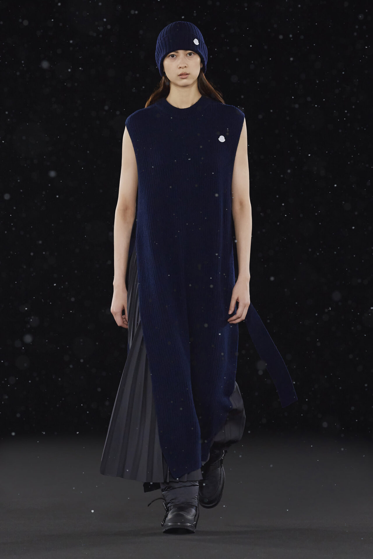 【極美品】モンクレール/ジーニアス/ハイク/HYKE/マスコット/フィギュア モンクレール」と「ハイク」のコラボコレクション“4