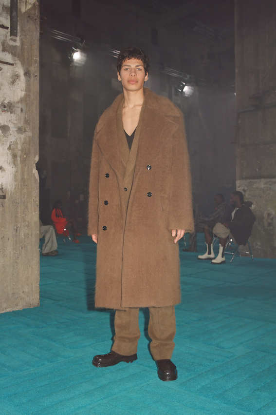 Bottega Veneta、新コレクション「Salon 02」公開 | HIGHSNOBIETY.JP