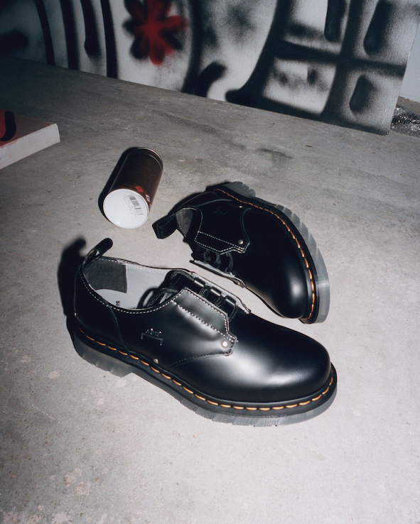 Dr.Martens×A-COLD-WALL * 建築的な再解釈施したコラボモデル発売 ...