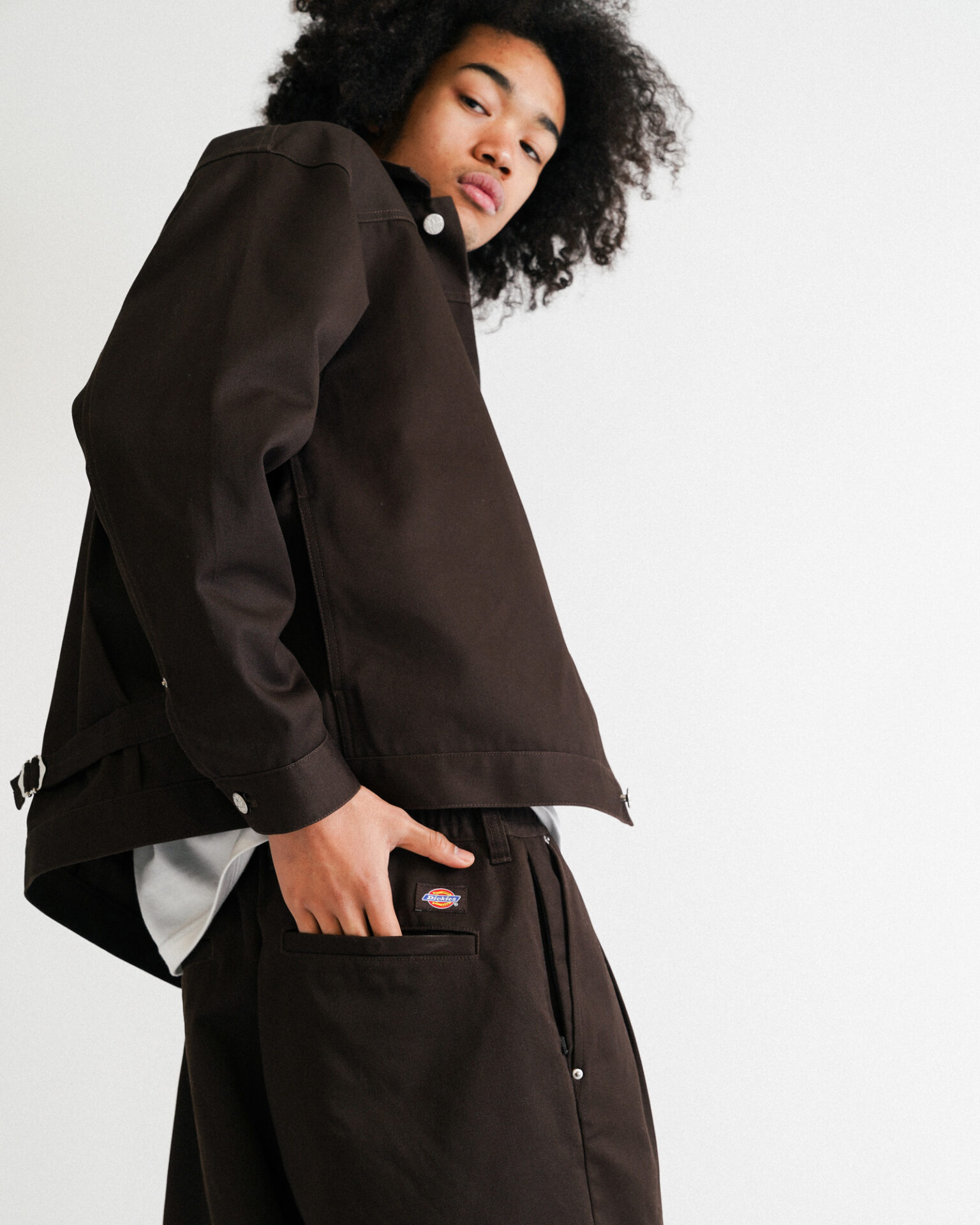 Dickies×MFC　 ブラウン ジャケット セットアップ　上下セット MFC STORE × Dickies®コラボセットアップ発売 | HIGHSNOBIETY.JP