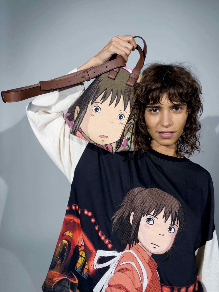 LOEWE × ジブリ、『千と千尋の神隠し』限定カプセルコレクションを発売 
