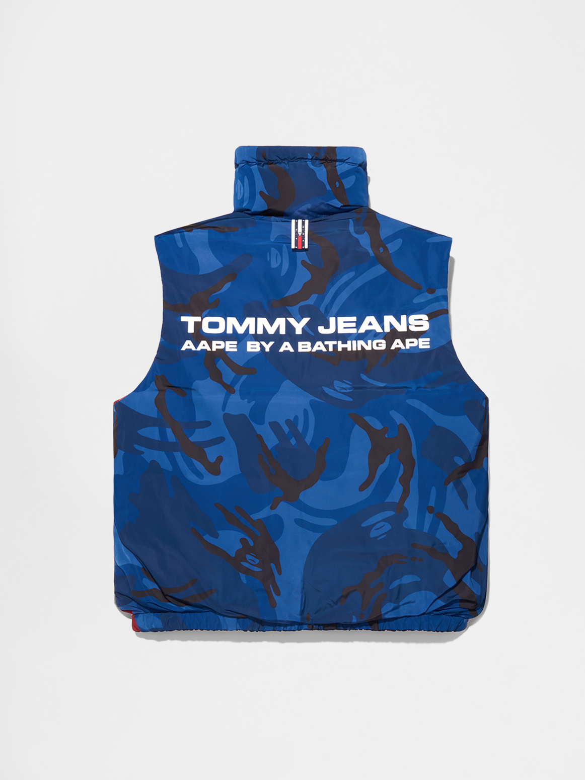 TOMMY JEANS × AAPE、カプセルコレクション第2弾を発売 | HIGHSNOBIETY