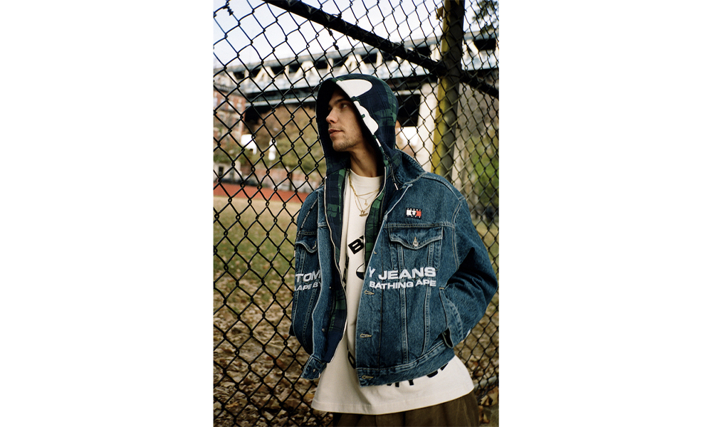 TOMMY JEANS × AAPE、カプセルコレクション第2弾を発売