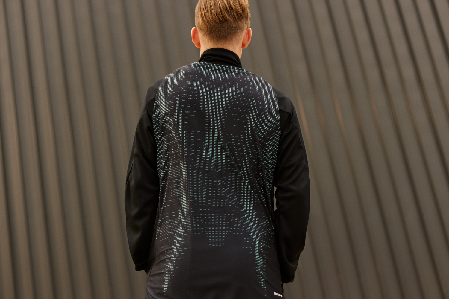 ASICS 東京五輪日本代表選手団のウェア機能構造を取り入れた