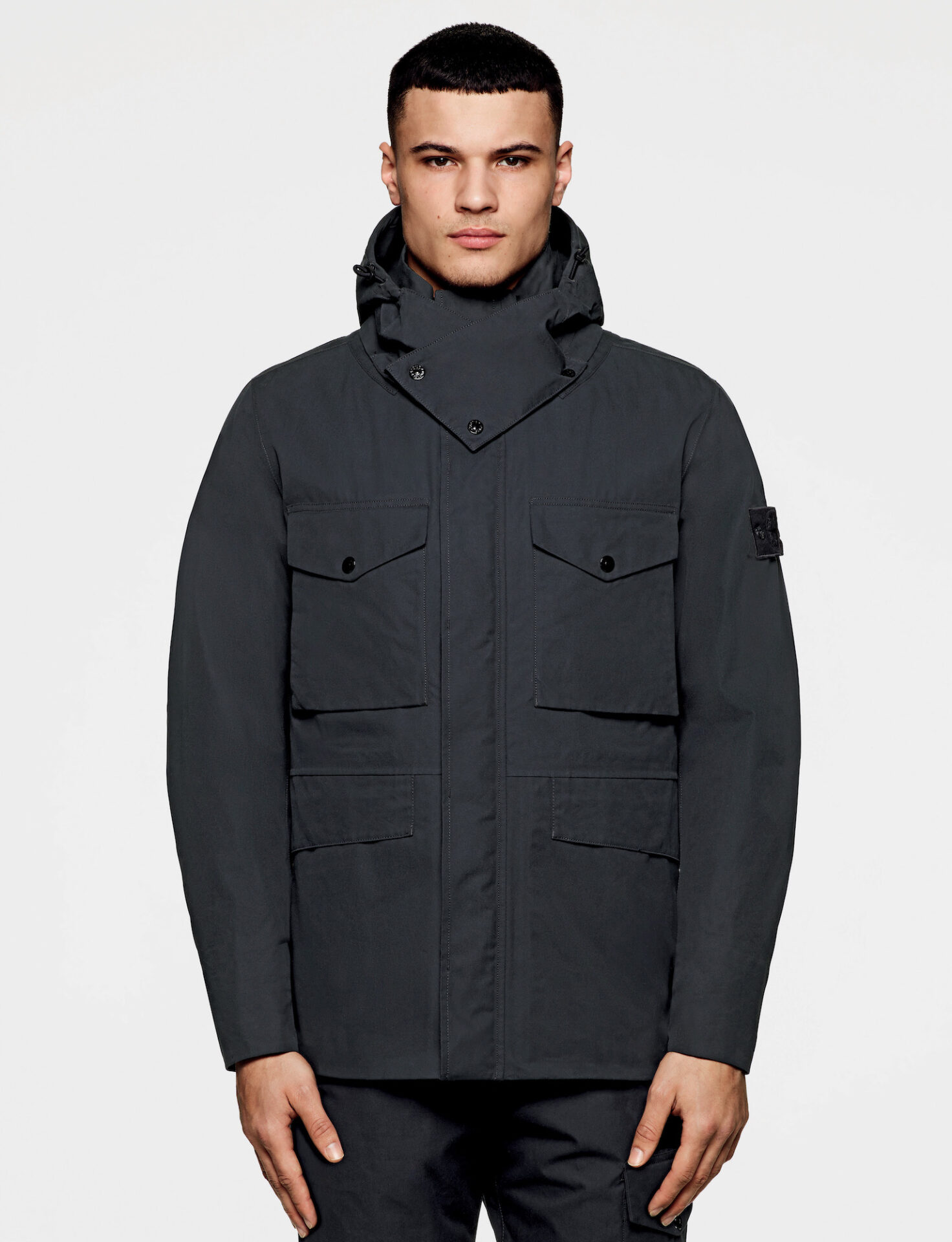 【新品】STONE  ストーンアイランド アウター STONE ISLAND 2022-23年秋冬コレクション発表 | HIGHSNOBIETY.JP