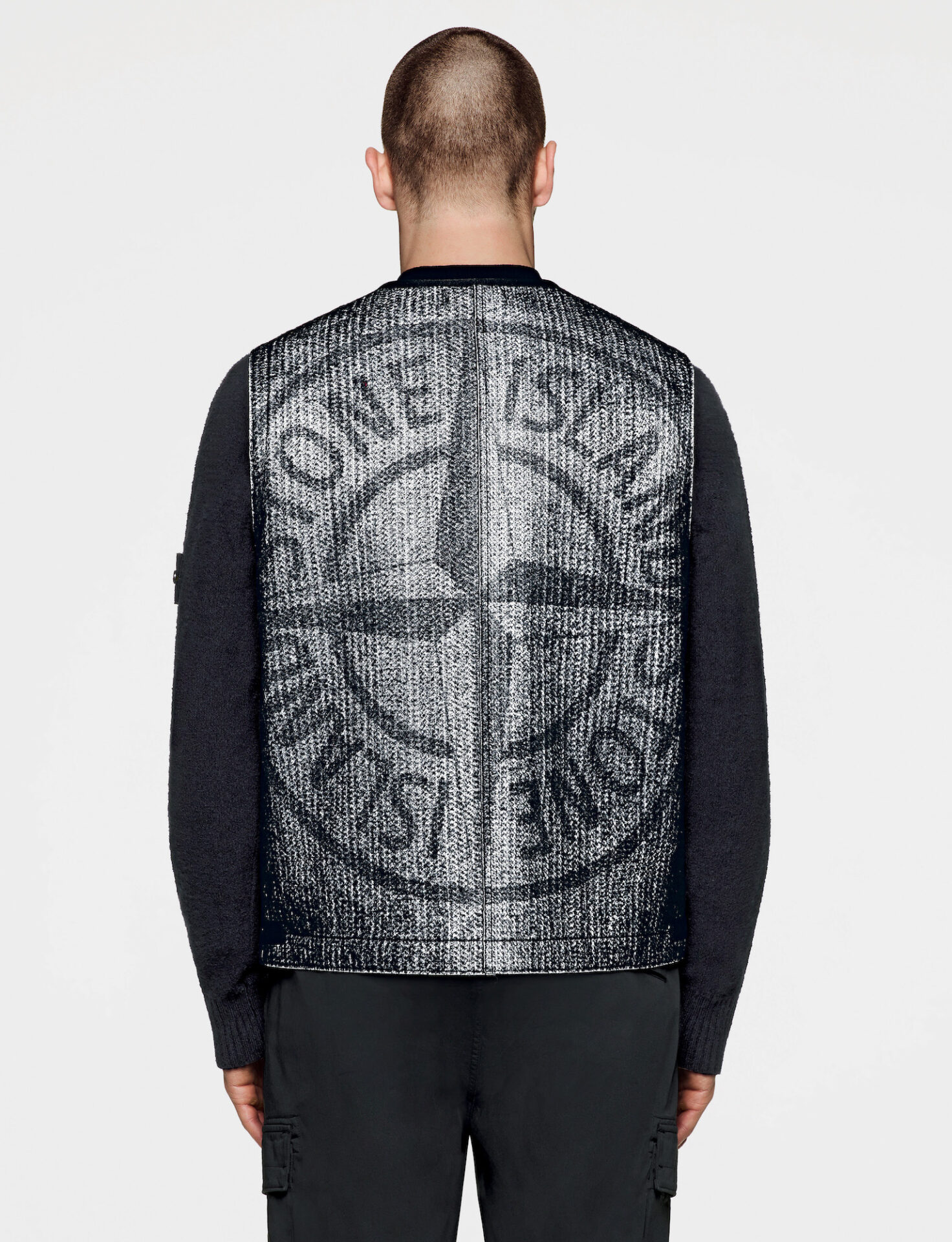 STONE ISLAND 2022-23年秋冬コレクション発表 | HIGHSNOBIETY.JP