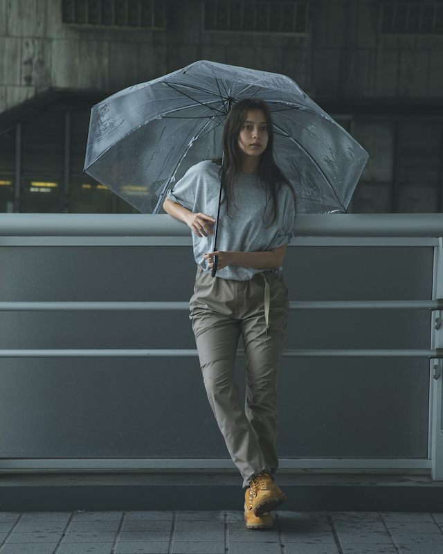 nonnative × GRAMICCI 雨の日にも最適な新作パンツ発売 | HIGHSNOBIETY