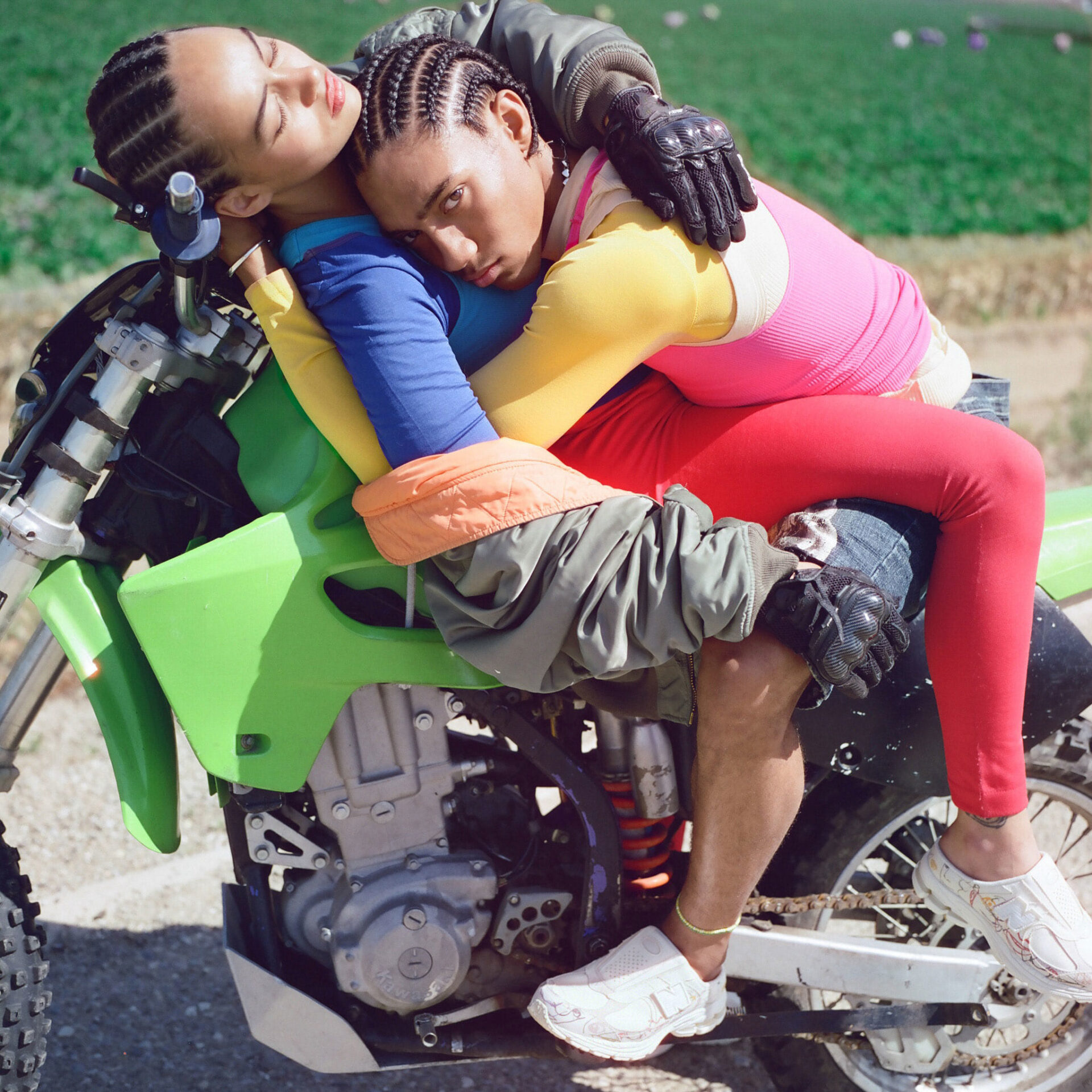 New Balanceがブライアント・ジャイルズとコラボ | HIGHSNOBIETY.JP