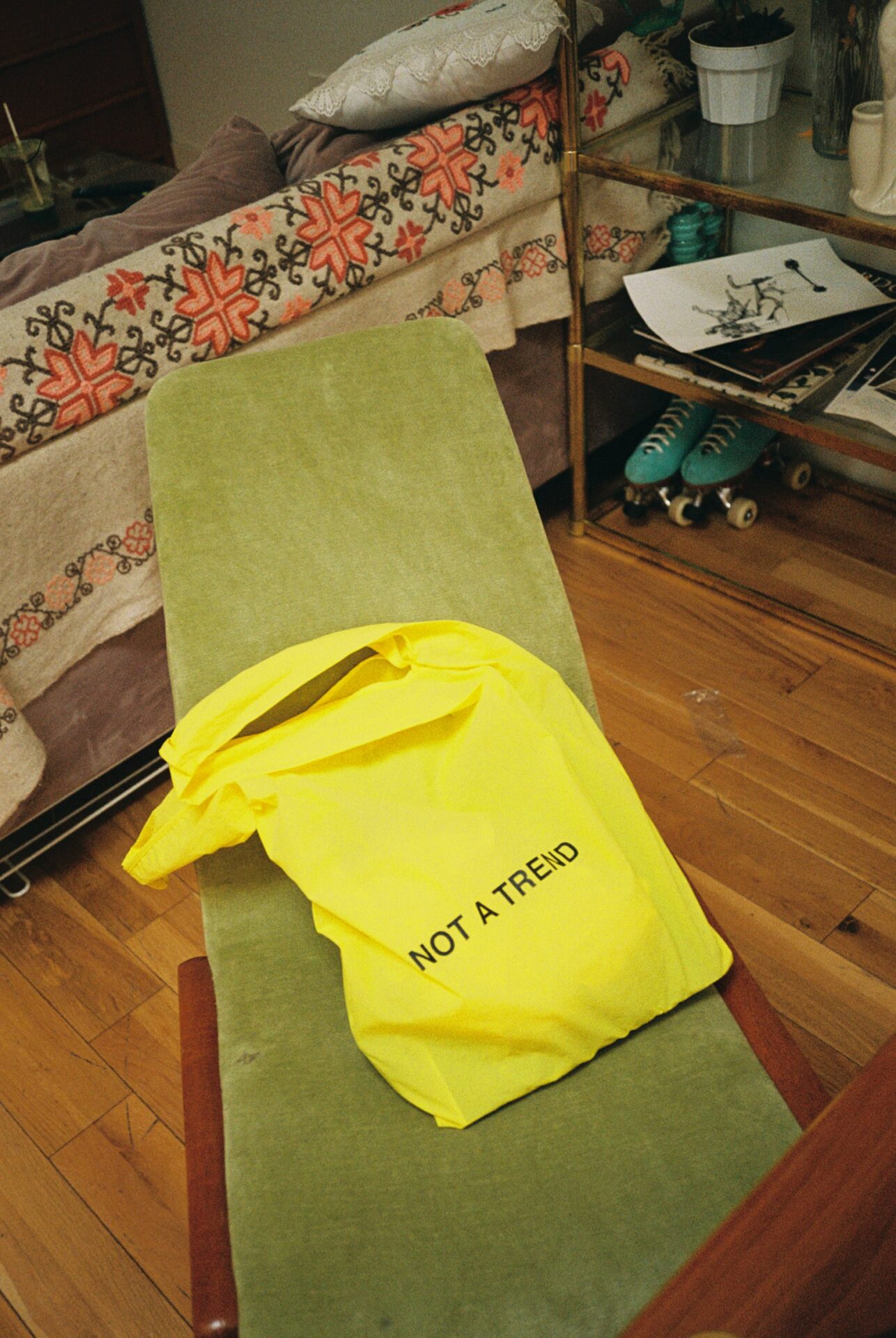 nana-nana × #FR2 うさぎモチーフのアイコニックなコラボアイテム発売