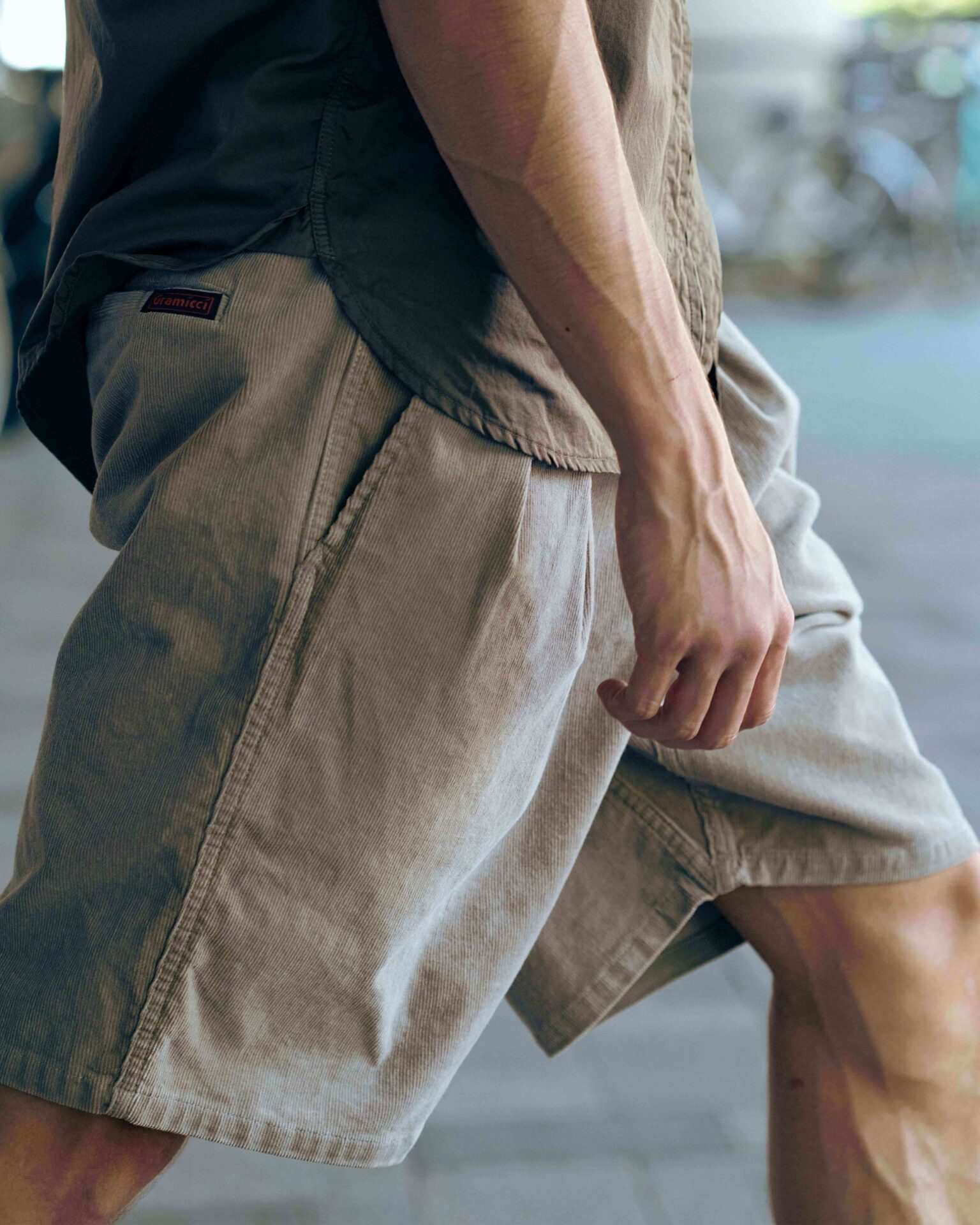 nonnative × GRAMICCI コーデュロイパンツに新色登場