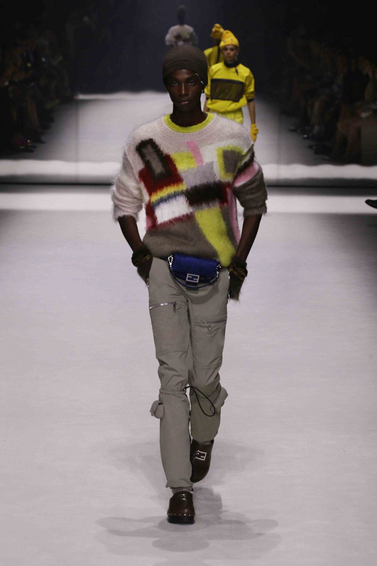 FENDI、「バゲット」25周年でランウェイショー MARC JACOBSらとコラボ