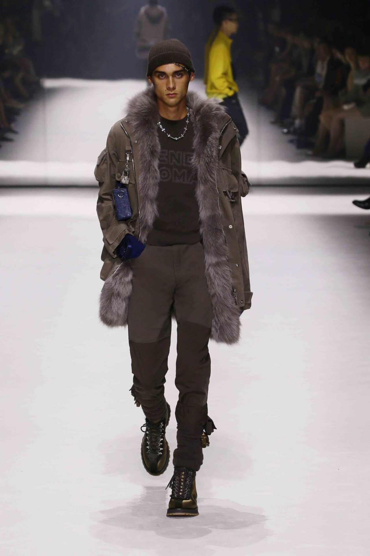 FENDI、「バゲット」25周年でランウェイショー MARC JACOBSらとコラボ