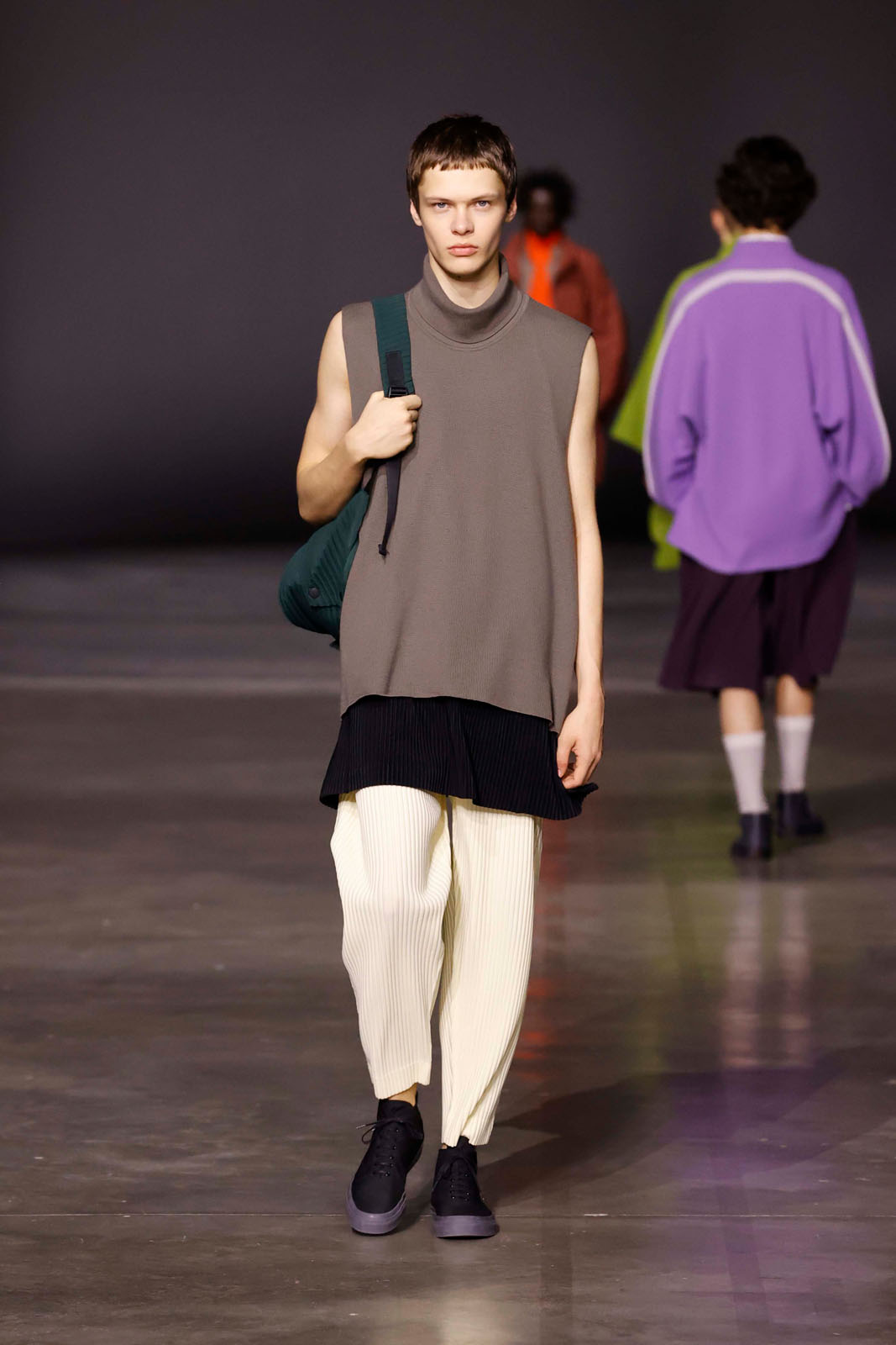 HOMME PLISSÉ ISSEY MIYAKE 2023年秋冬コレクション | HIGHSNOBIETY.JP