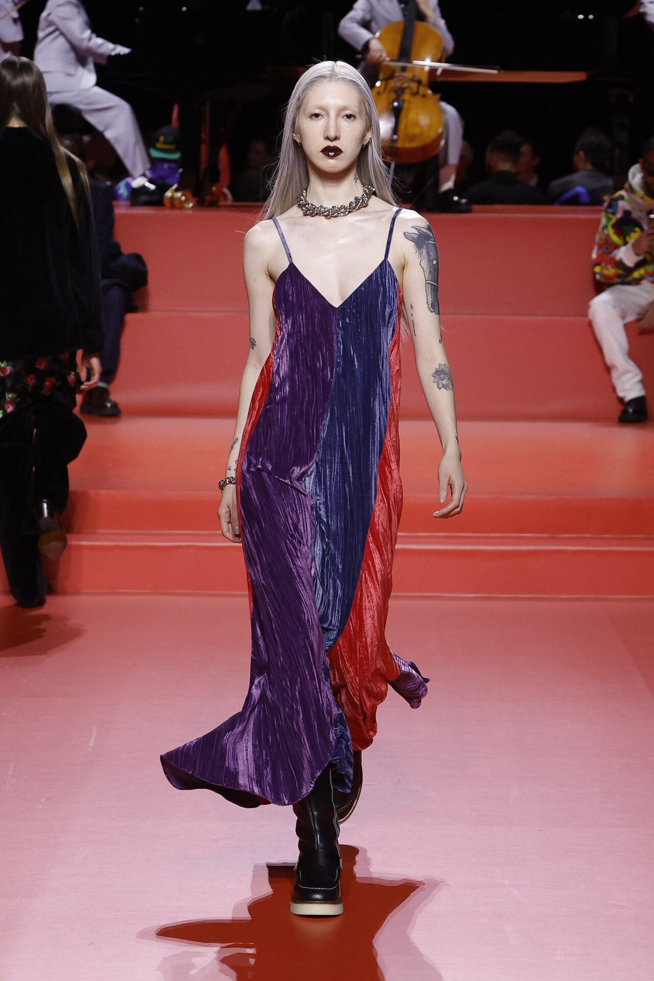 美品　定価28万 KENZO ケンゾー　ジャケット スカート 上下セット　M 美品 定価28万 KENZO ケンゾー ジャケット スカート 上下セット M