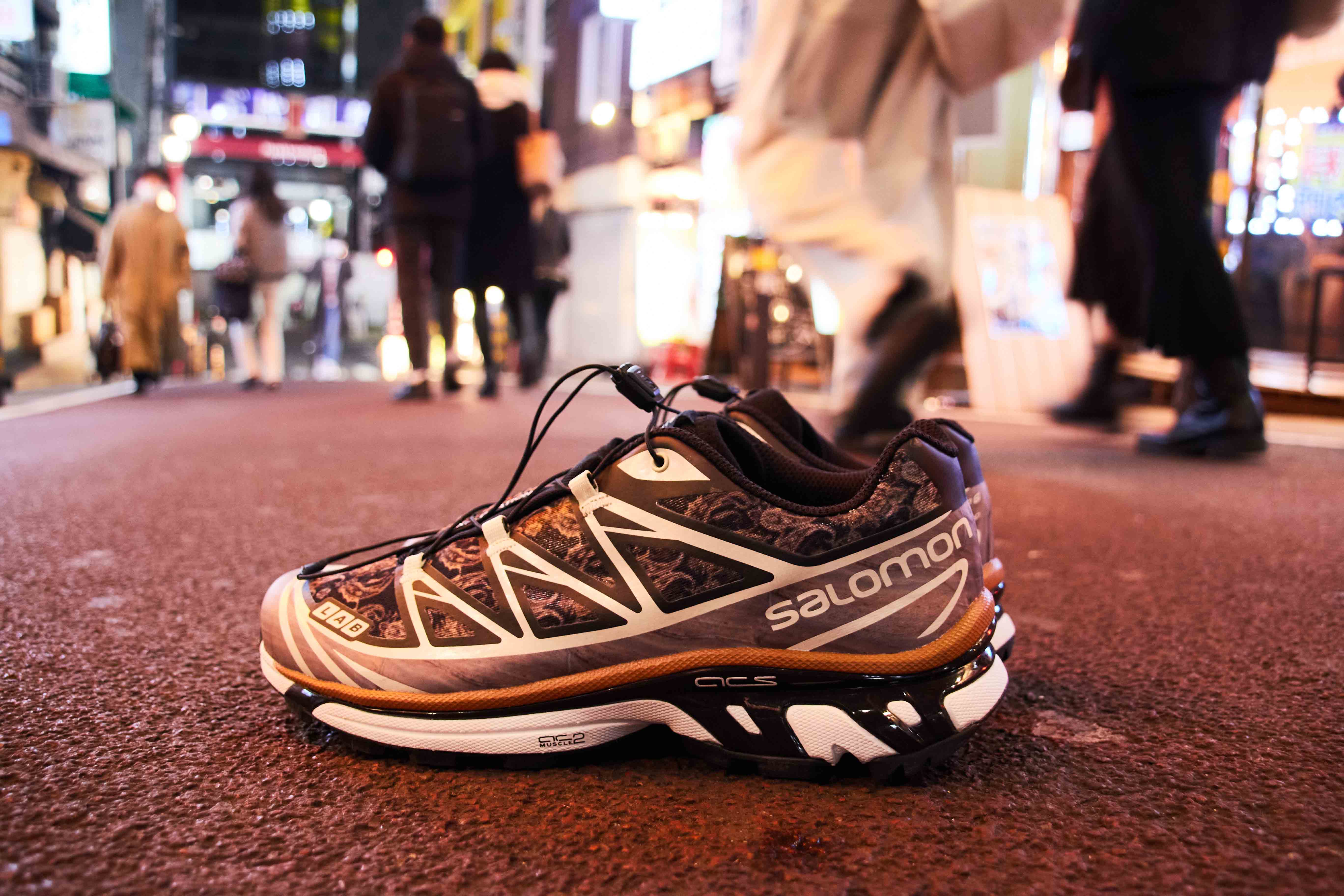 SALOMON × Children of the discordance ペイズリー柄のスニーカー発売