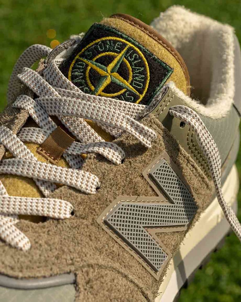 Stone Island × New Balance 初のフットボールコレクションが発売 