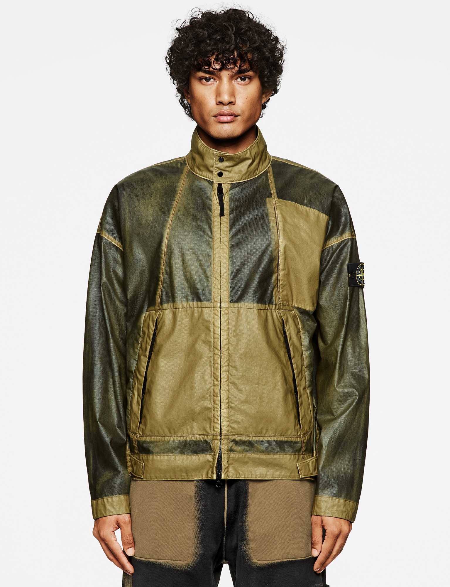 STONE ISLAND、2023年春夏「ハンドスプレーコレクション」発売 