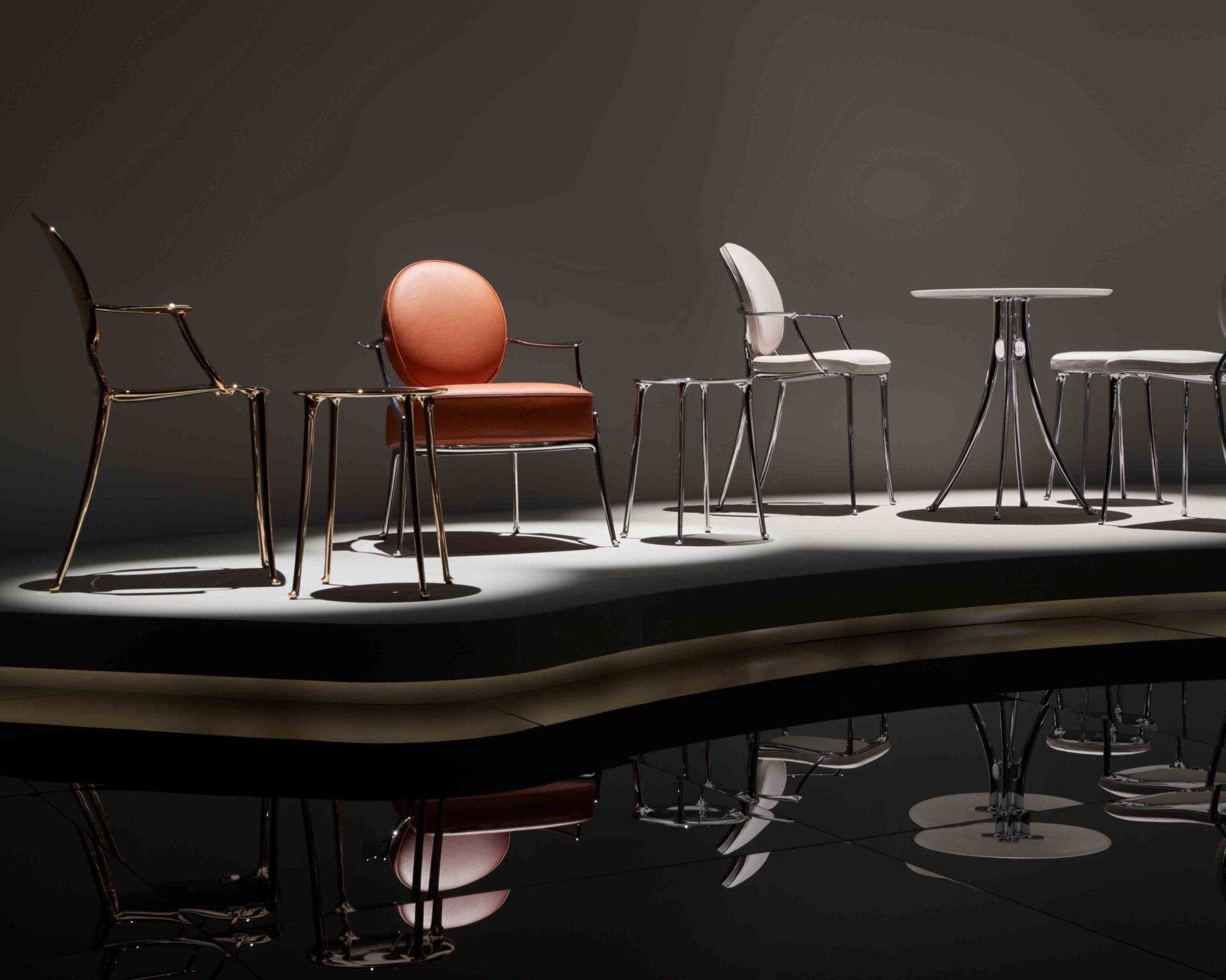 DIOR、アームチェア「ムッシュ ディオール」を発表。フィリップ