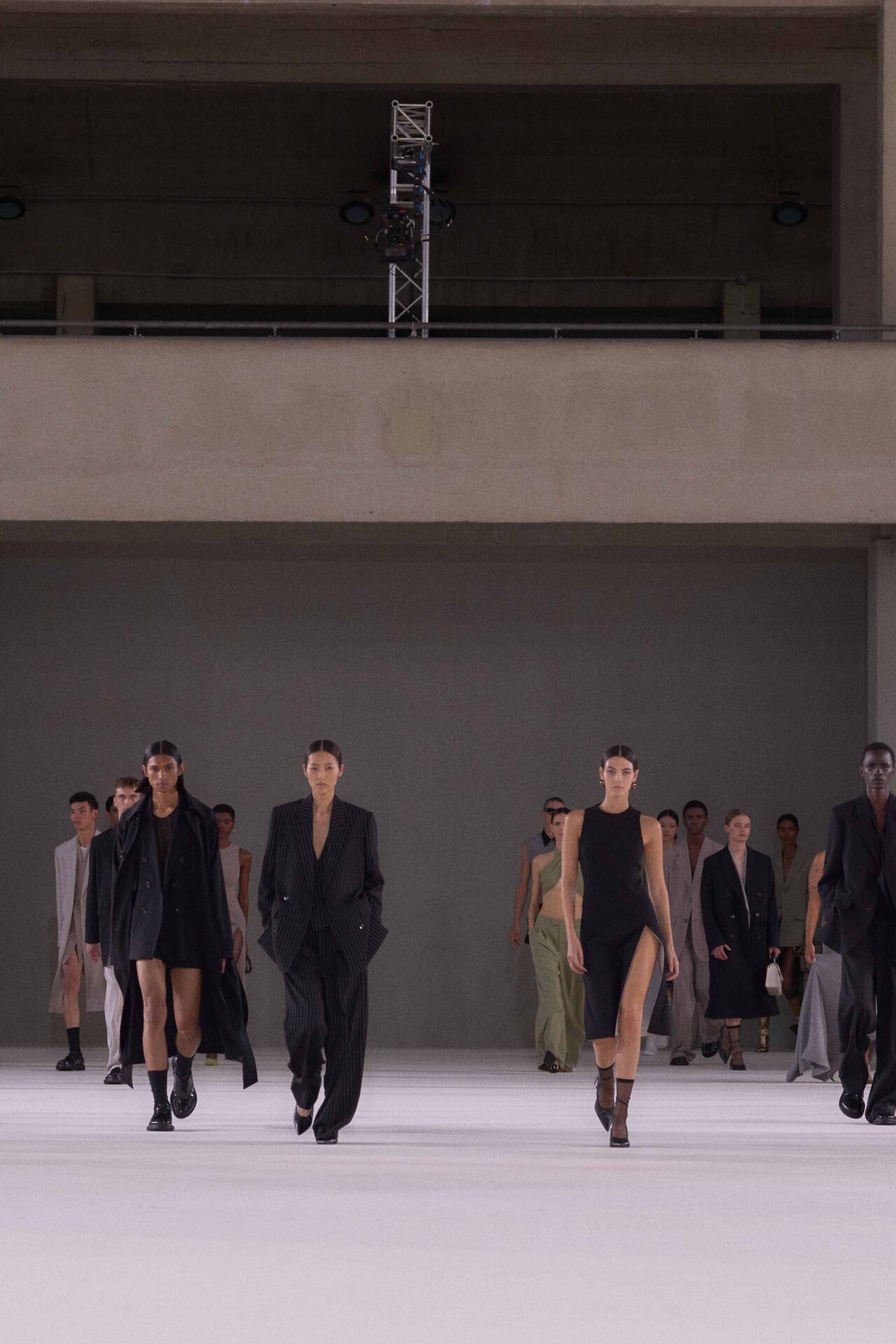 AMI PARIS 2024年春夏コレクション | HIGHSNOBIETY.JP（ハイスノバ