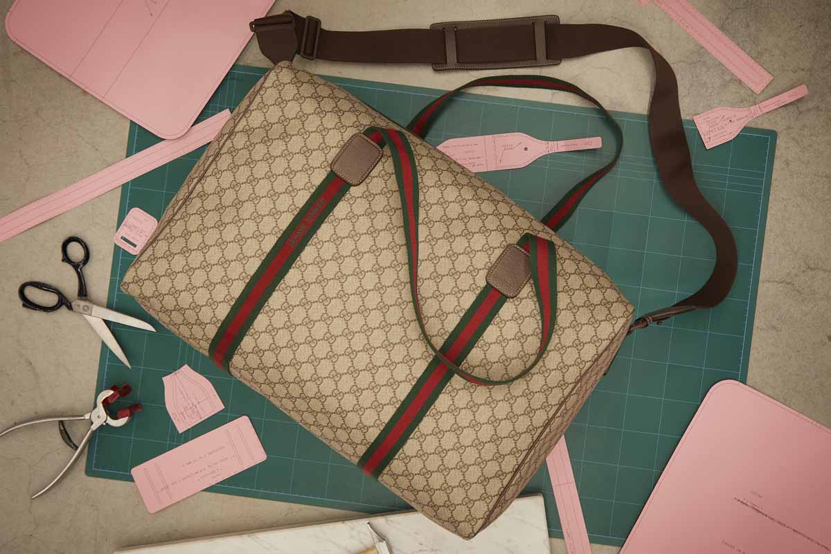 GUCCI、ヤニック・シナー選手に着想した特別ダッフルバッグ登場