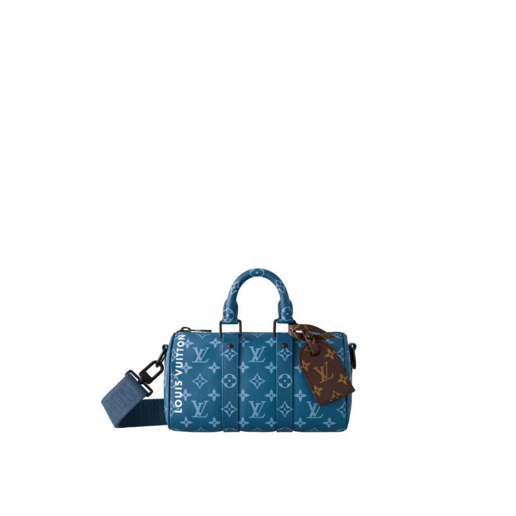 LOUIS VUITTON、ブルーのモノグラム・キャンバスで仕立てたバッグ発売