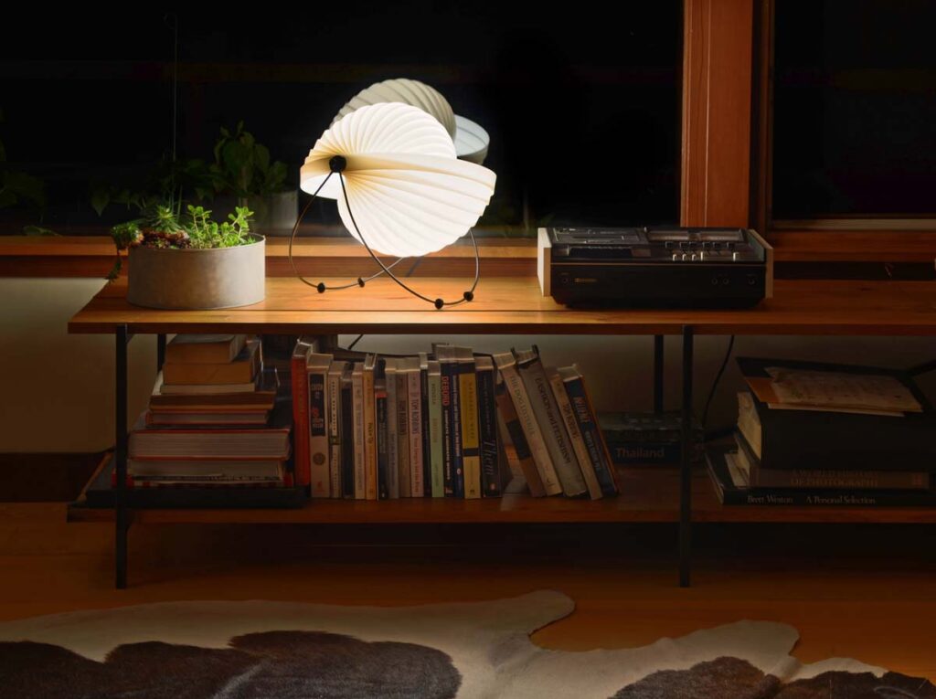 ギャラリーstoop、マウリシオ・クラビンのランプ「ECLIPSE Lamp」発売 | HIGHSNOBIETY.JP（ハイスノバイエティ）