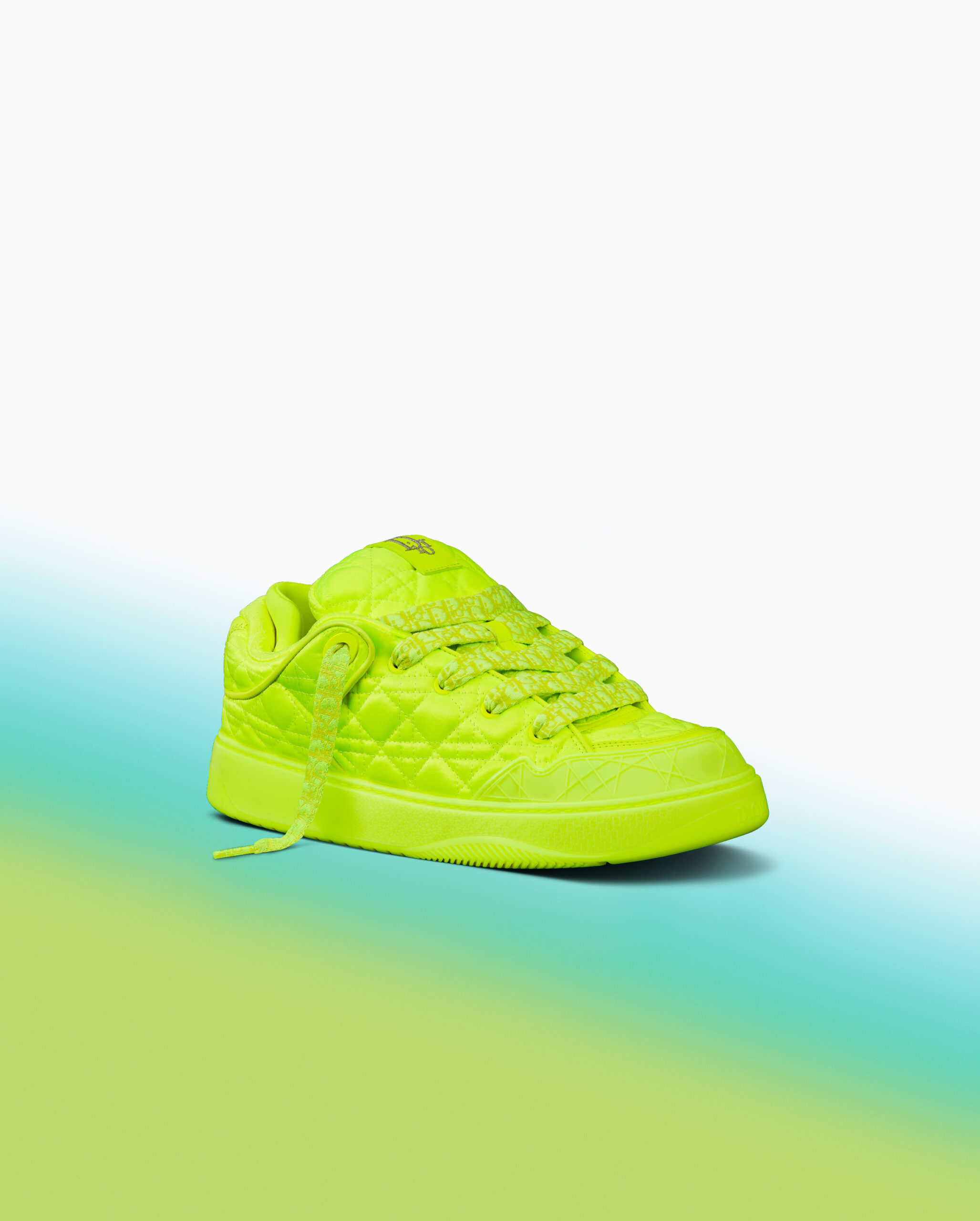 DIOR、「B9S」スニーカーから新バリエーション登場