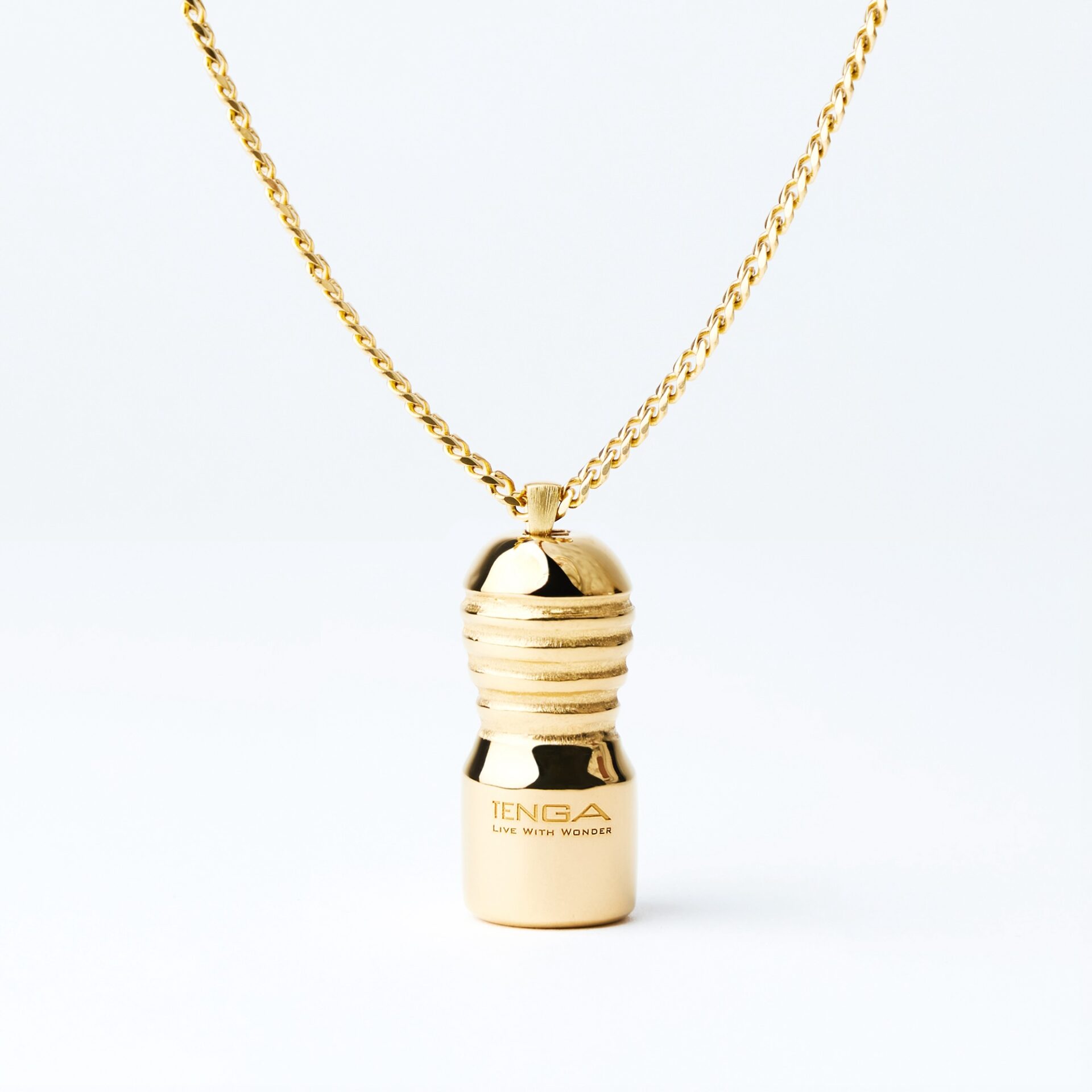 【特別価格】 愛と調和天使箱(定価88000円) MONOQLO[モノクロ] 2025年12月号 | 晋遊舎