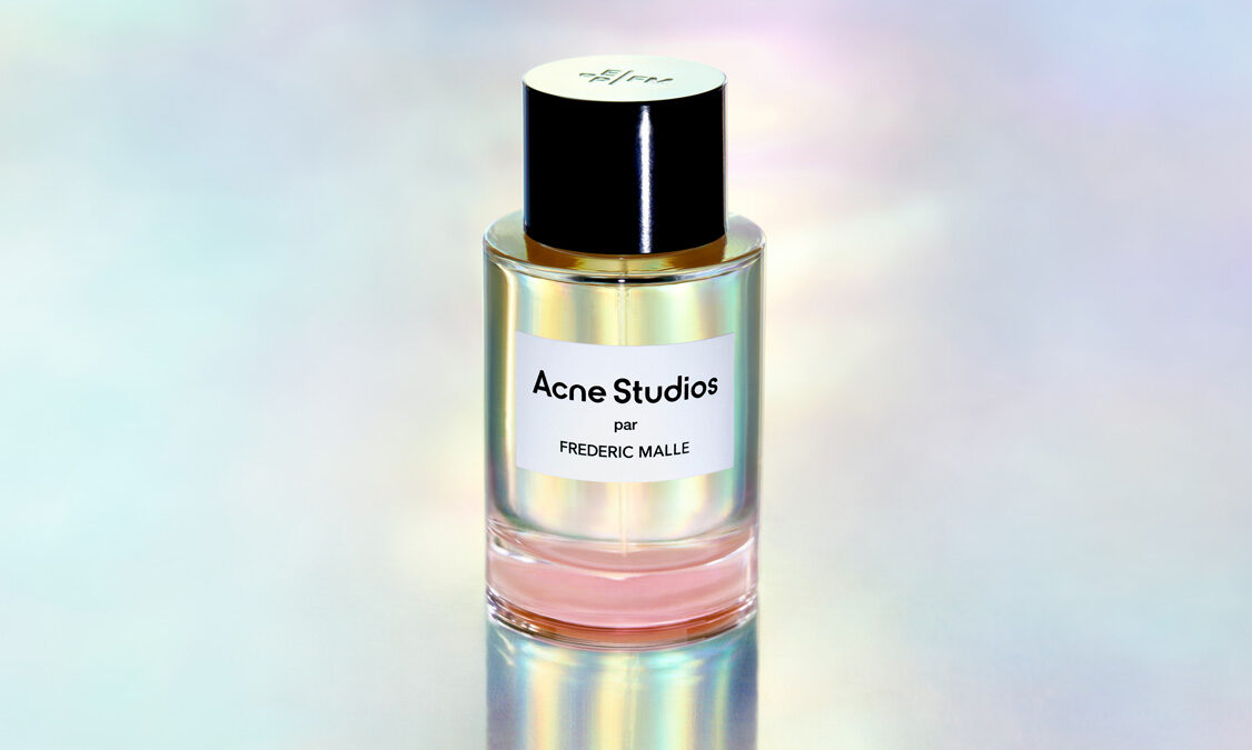 Acne StudiosがFREDERIC MALLEとコラボ。ブランド初となる香水登場