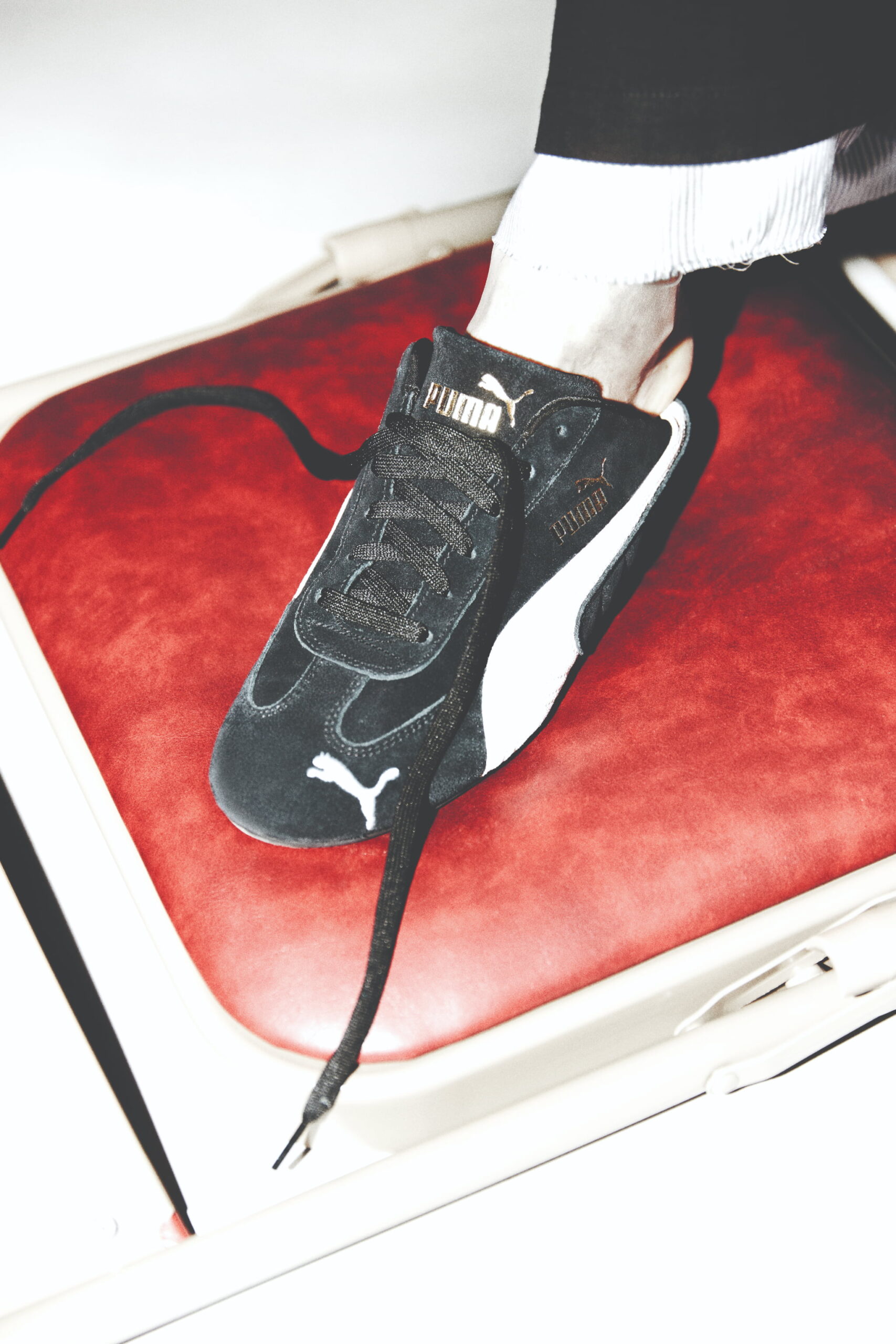 PUMA、「SPEEDCAT」新作。F1™レーシングチームを彷彿とさせるカラー展開