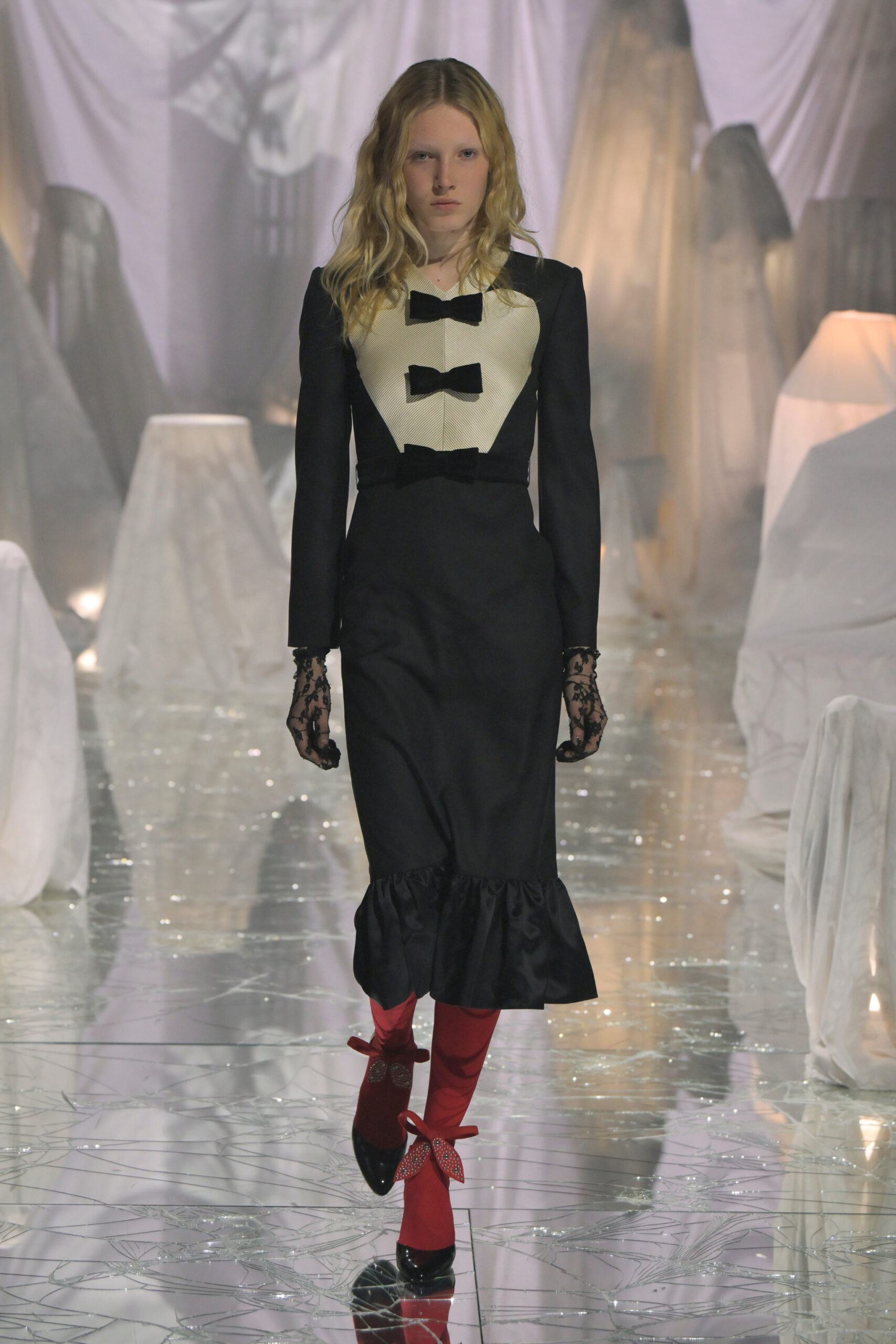 VALENTINO 2025年春夏コレクション