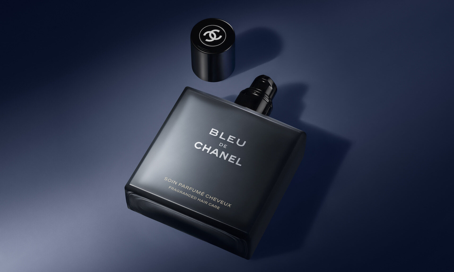 CHANEL、「ブルー ドゥ シャネル ヘアケア パルファム」発売。アロマティック ウッディの香り